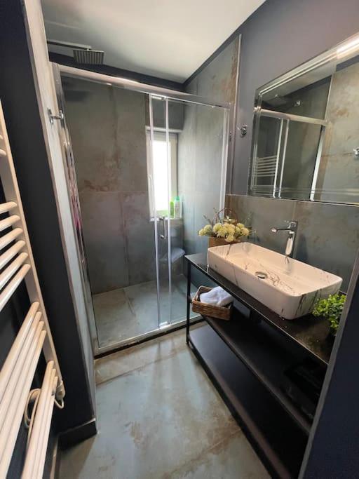 Voyage Penthouse * Tirana